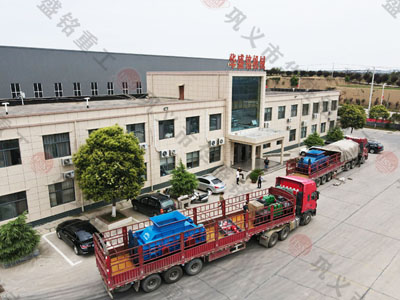 1810石料厂对辊制砂机发货现场